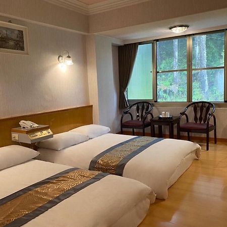 Kao Feng Hotel Zhongzheng  Buitenkant foto