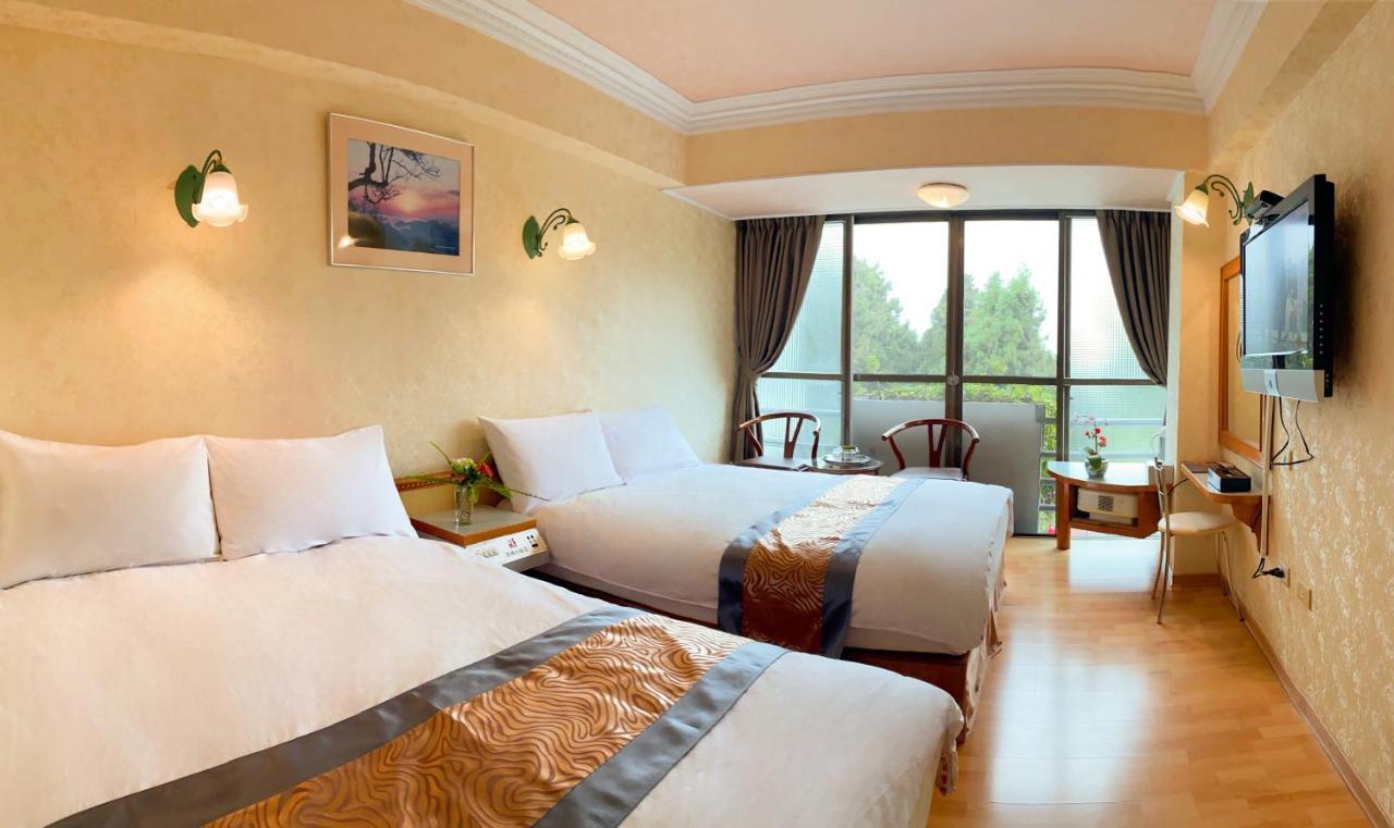 Kao Feng Hotel Zhongzheng  Buitenkant foto