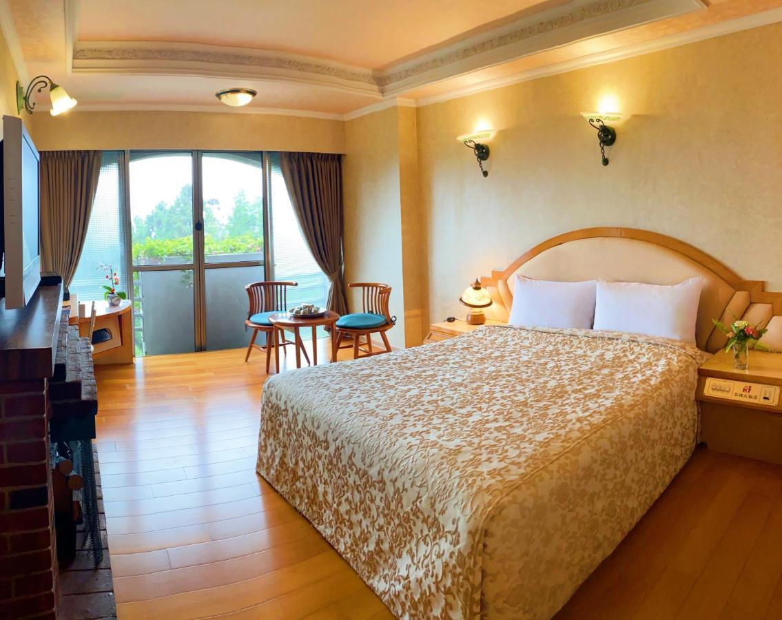 Kao Feng Hotel Zhongzheng  Buitenkant foto