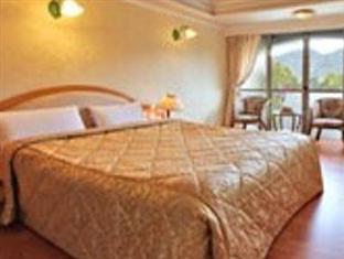 Kao Feng Hotel Zhongzheng  Buitenkant foto